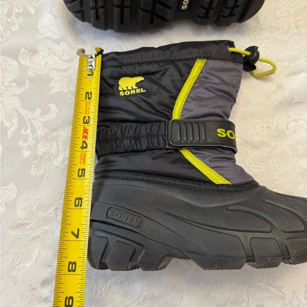 Sorel Children’s Flurry Snow Boot Black Yellow Kids‎ 11 Waterproof Warm